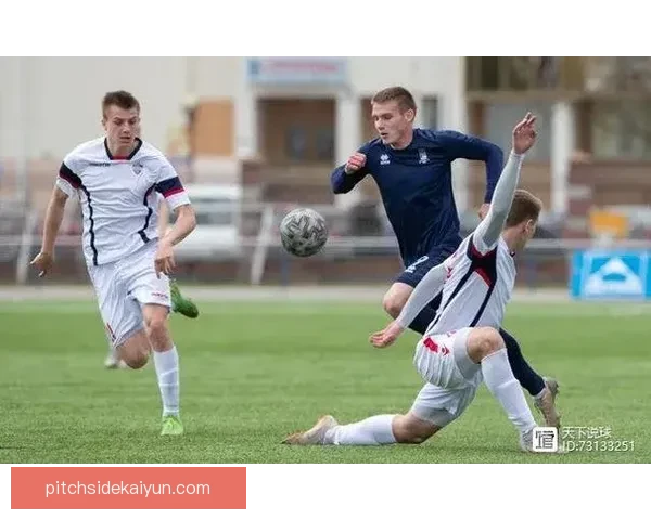 布雷斯特战术体系分析：当前赛季表现稳健，备受关注的战术运用与应对策略